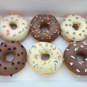 10er Überraschungsbox - einfache Donuts mit Streusel